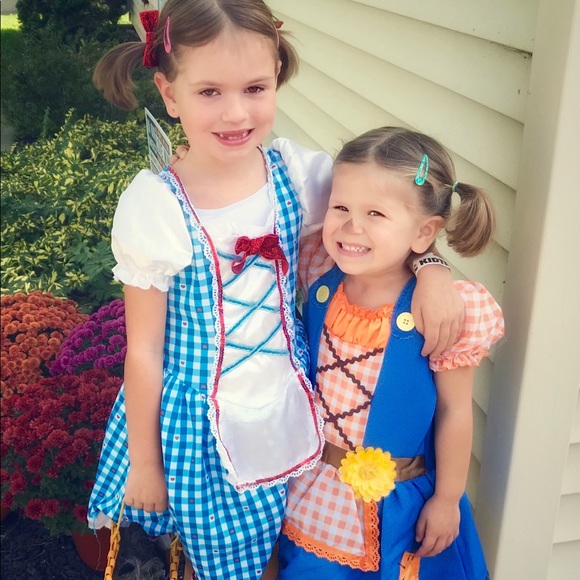 Meet your Posher, Katie - Picture 2 of 3